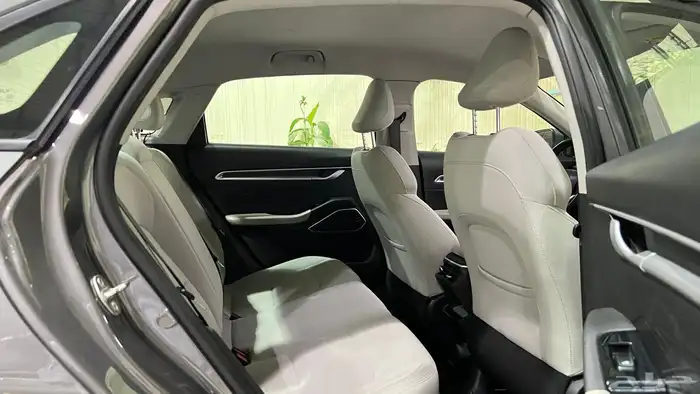 جيلي اميجراند 7 2024 (وارد الوعلان) 12