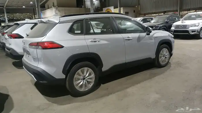 كورولا كروس هايبرد 2025 جديده 5