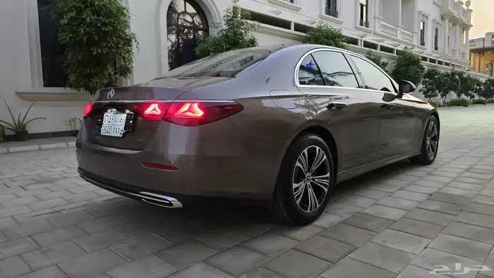 مرسيدس E200 وارد كوريا ضمان جفالي 2
