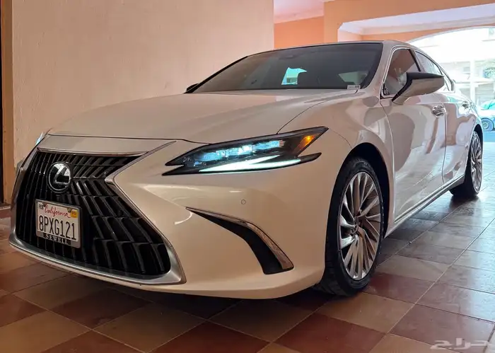 لكزس ES 350 2022 فل DD 2