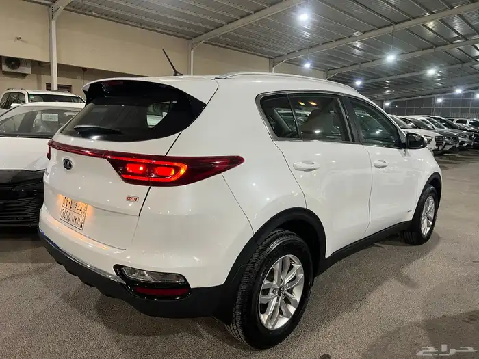 سبورتاج 2020 دبل عداد 70 الف المحرك بانزين 15