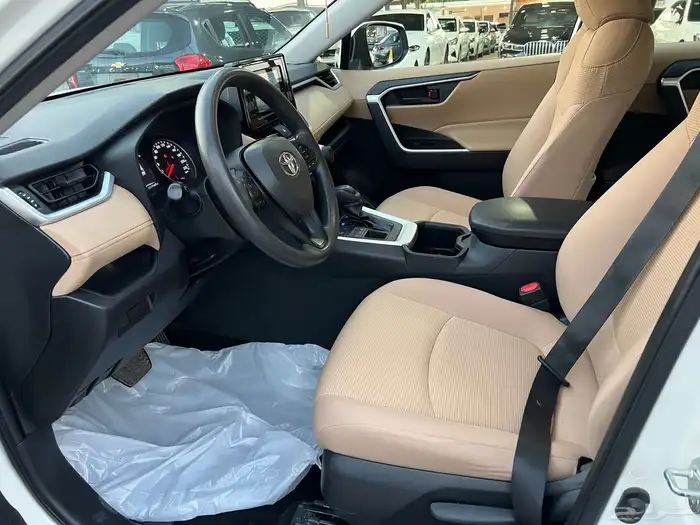 تويوتا راف فور 2022 استاندر دبل بنزين 11