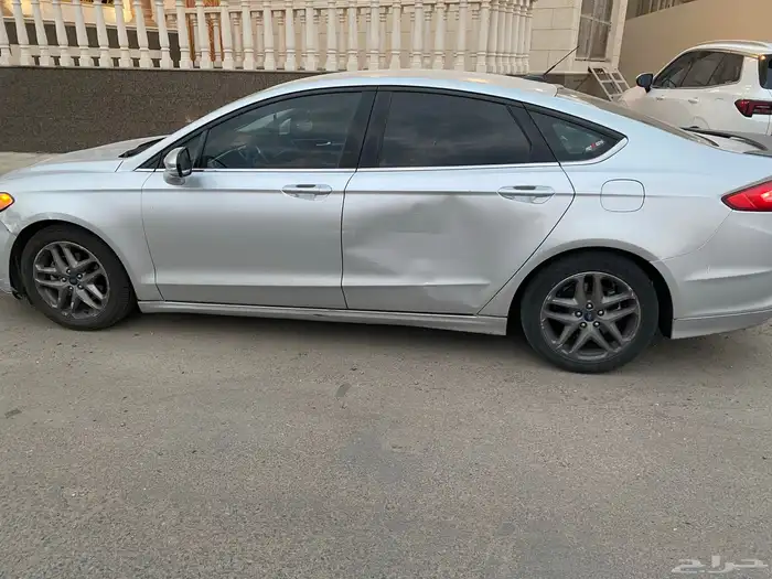 سياره فورد فيوجن 0