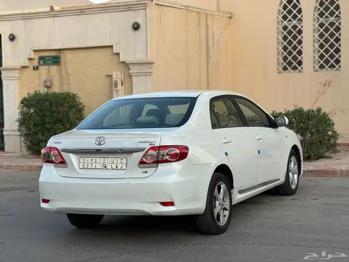 تويوتا كورلا 2013 8