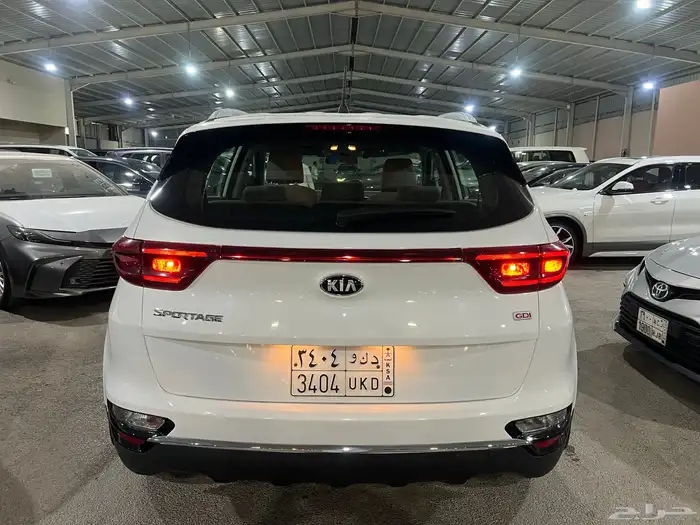 سبورتاج 2020 دبل عداد 70 الف المحرك بانزين 10