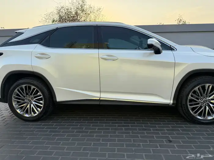 للبيع جيب لكزس RX350 2019 مرهم 2022 قطع اصلي وبودي وكاله 24