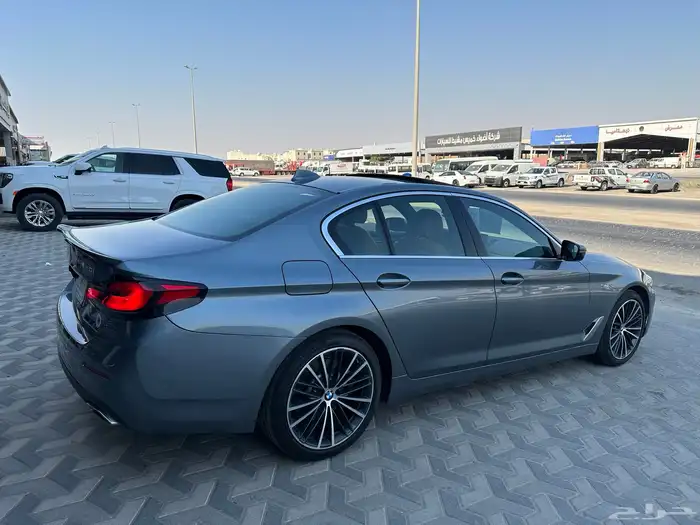 بي ام دبليو 520 2022 5