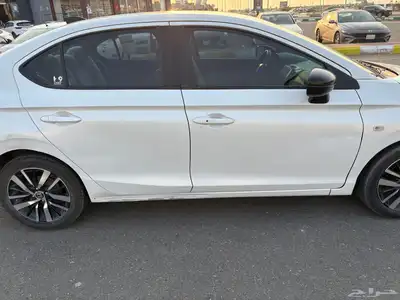 للبيع هوندا سيتي سبورت 2022 سيارة صغيرة فئة اكسنت والكورولا index