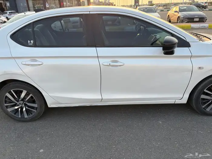 للبيع هوندا سيتي سبورت 2022 سيارة صغيرة فئة اكسنت والكورولا 1