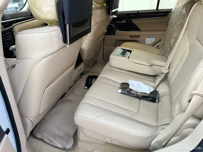 لكزس 2019 فل كامل وكاله سعودي مشروط 68