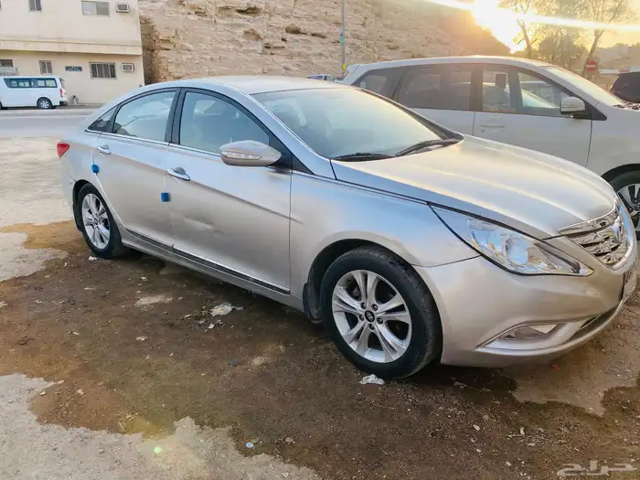 للبيع سوناتا 2011 1