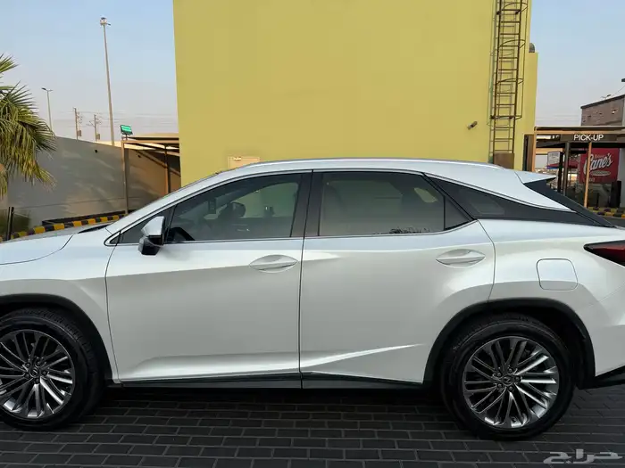 للبيع جيب لكزس RX350 2019 مرهم 2022 قطع اصلي وبودي وكاله 18