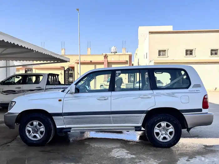 جيب لاند كروزر 2002 0