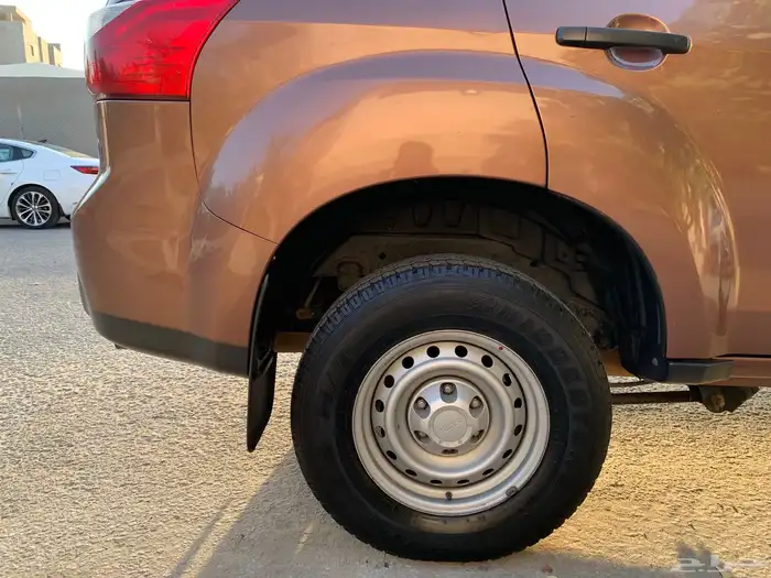 ايسوزو ديزل 2015 8