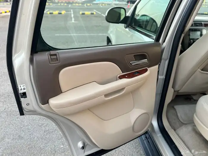 تم البيع يوكن 2012 بدي بلد 12