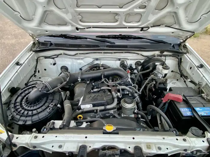 هايلوكس 2013 قير اتوماتيك (مخزن) 12