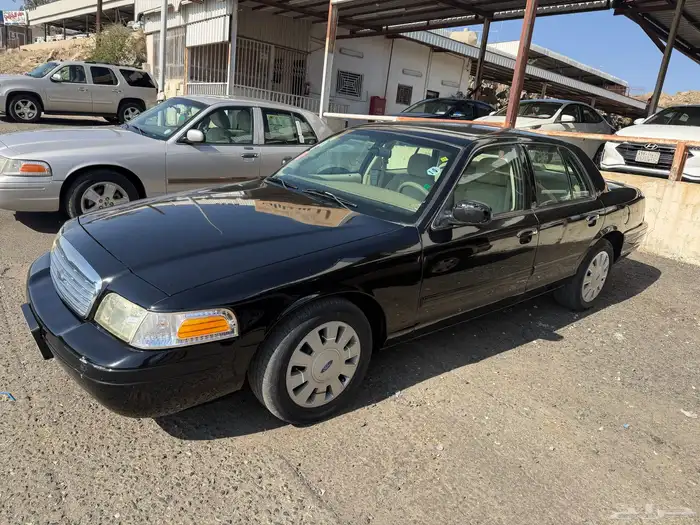 فورد 2010 بوليسي اسود(اقبل البدل) 2