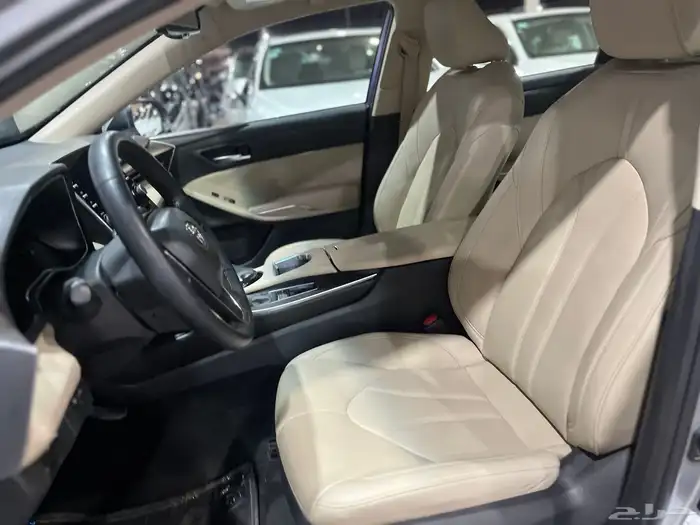 تويوتا افالون 2022 30