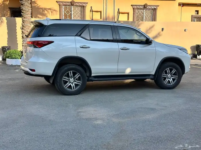 فورتشنر ديزل دبل 2022 ممشى قليل 16