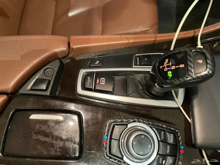 للبيع بي ام 530i 2013 29