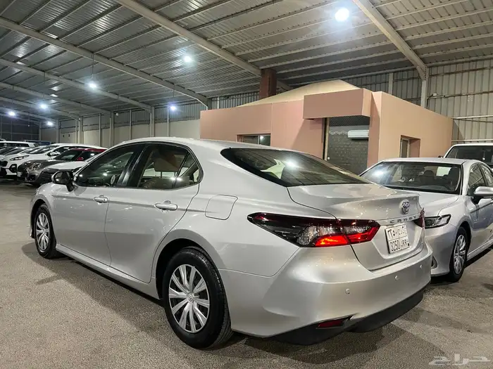 كامري 2023 استاندر عداد 61 الف سعودية 8