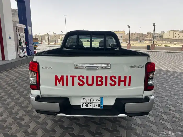 متسوبيشي 2022 L200 تماتيك ديزل دبل 6