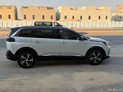 بيجو 5008 - اعلى فئة GT- وكيل سعودى - مالك اول اصيل index