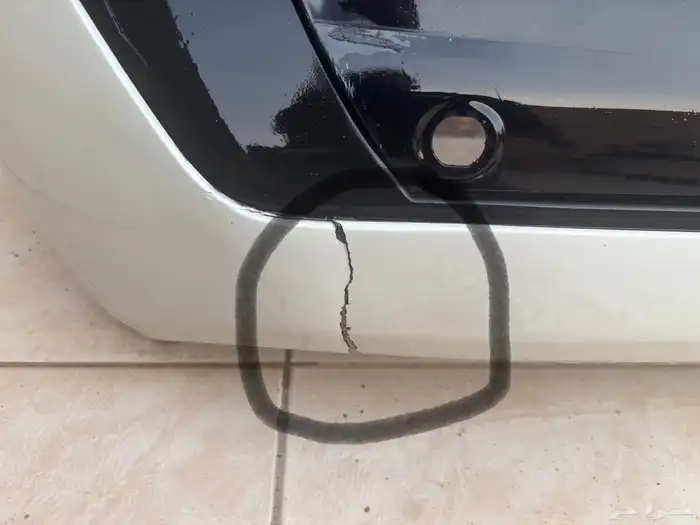 غطاء خلفي مع القاعدة باجيرو 2017 3