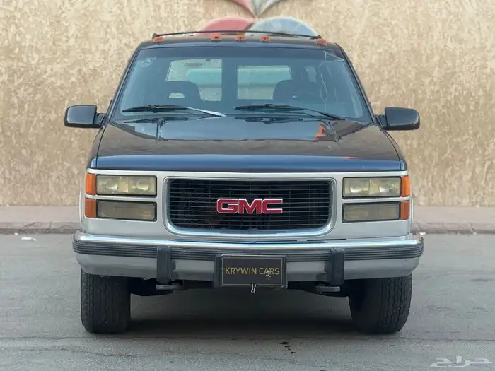 جي  ام سي سوبربان 1994 0