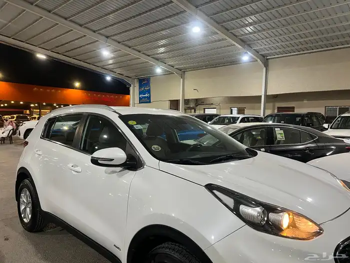 سبورتاج 2020 دبل عداد 70 الف المحرك بانزين 13