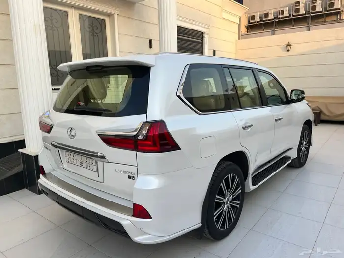 لكزس 2019 فل كامل وكاله سعودي مشروط 42