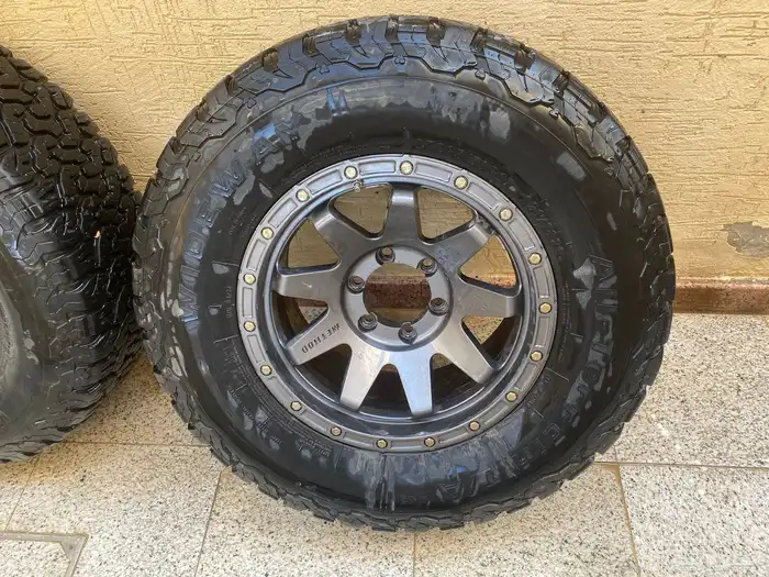 كفرات حجرية بجنوط مثيود امريكي اصلي 1