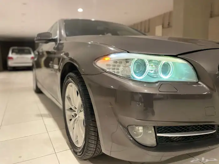 للبيع بي ام 530i 2013 0