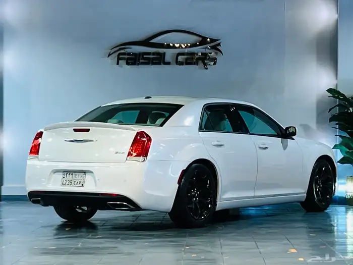 كرايزلر C300 V6 2015 4