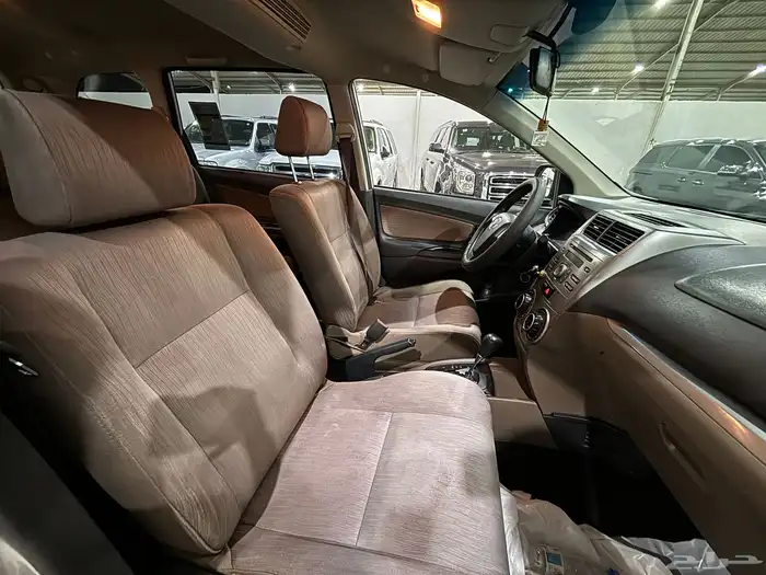 تايوتا افانزا 2017 عائليه ثلاث صفوف اقتصاديه 16