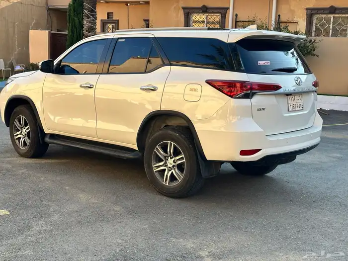 فورتشنر ديزل دبل 2022 ممشى قليل 14