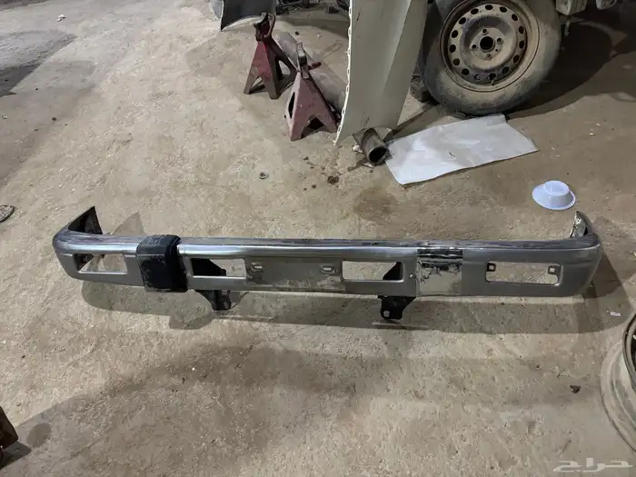 صدام امامي هايلكس 88 الى 87 اصلي فيه تعديلات بسيطه 0