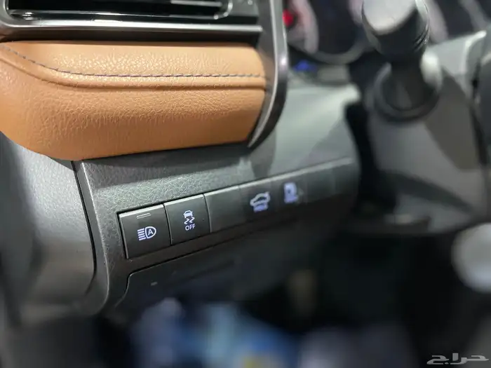 كامري قراندي 2023 (40 عام) 8