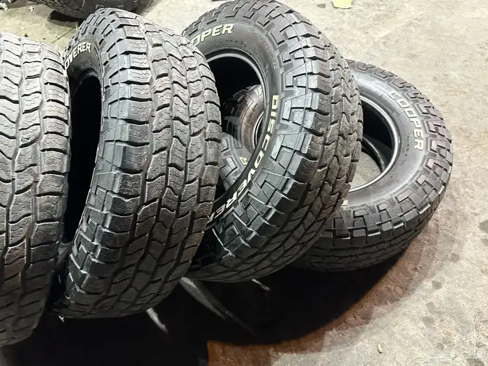 كفرات كوبر امريكي نص حجري مقاس 275 70 18 18