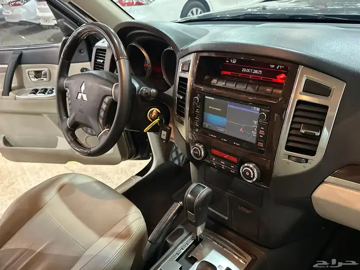 باجيرو 2020 فل كامل علامة ذهبية مع حماية PPF كامل السيارة 35