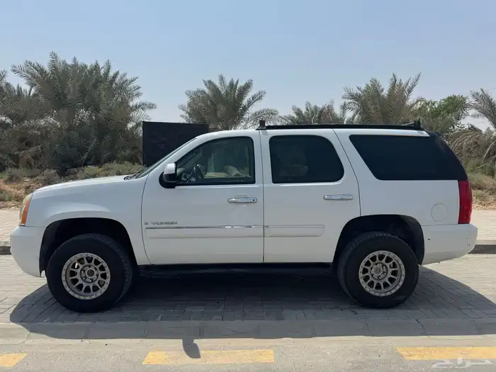 يوكن 2008 مجهز للبروالمكشات 2