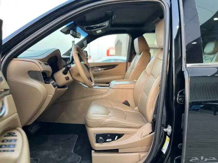 كاديلاك اسكاليد موديل 2019 13