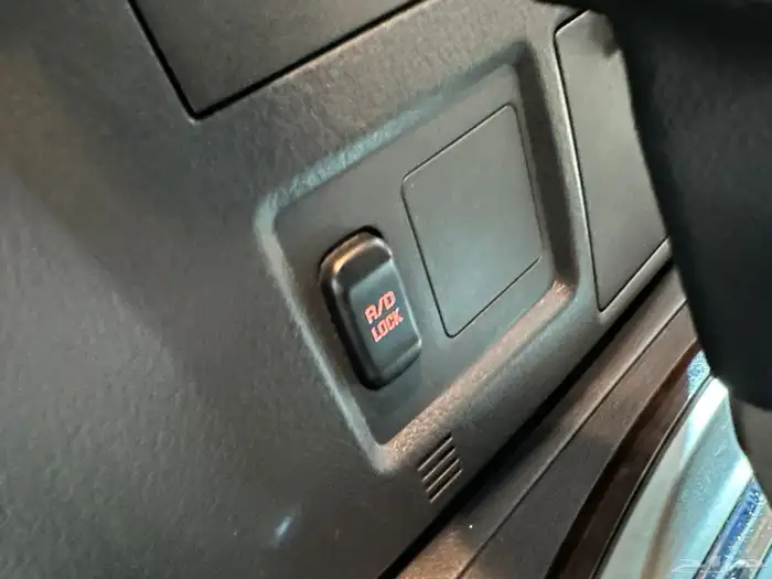 باجيرو 2020 فل كامل علامة ذهبية مع حماية PPF كامل السيارة 21