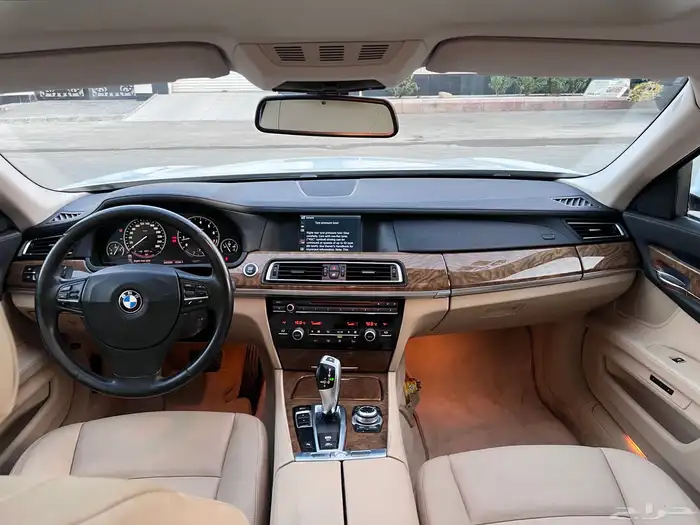 BMW 730Li 29