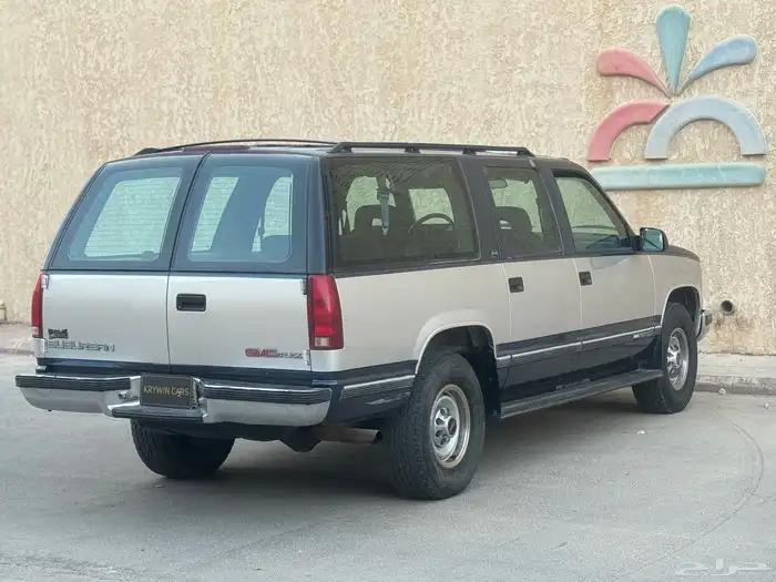 جي  ام سي سوبربان 1994 7