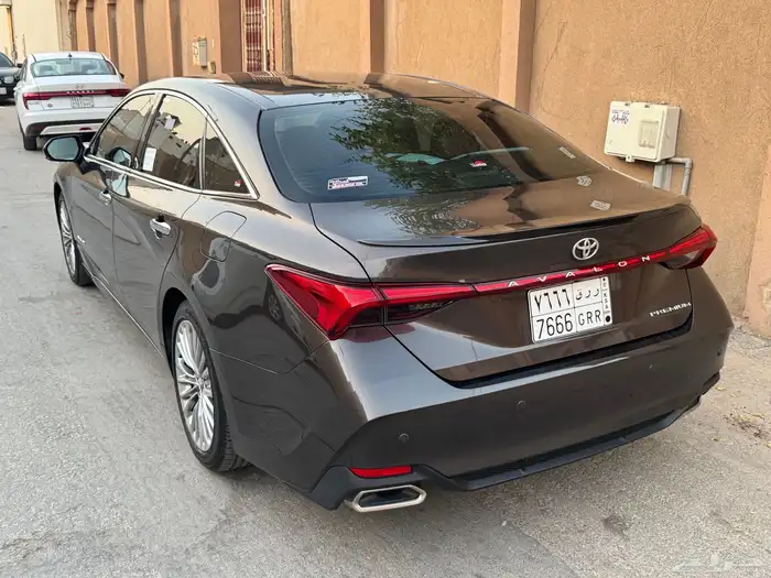 تويوتا افالون 2019 5
