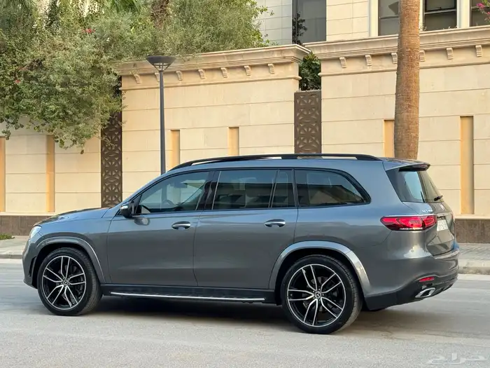 مرسيدس GLS 450 موديل 2020 كت AMG ممشى 68 الف تشيكات وكاله 9