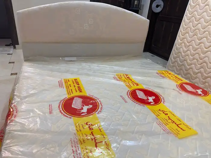 سرير ومرتبة نفرين 0