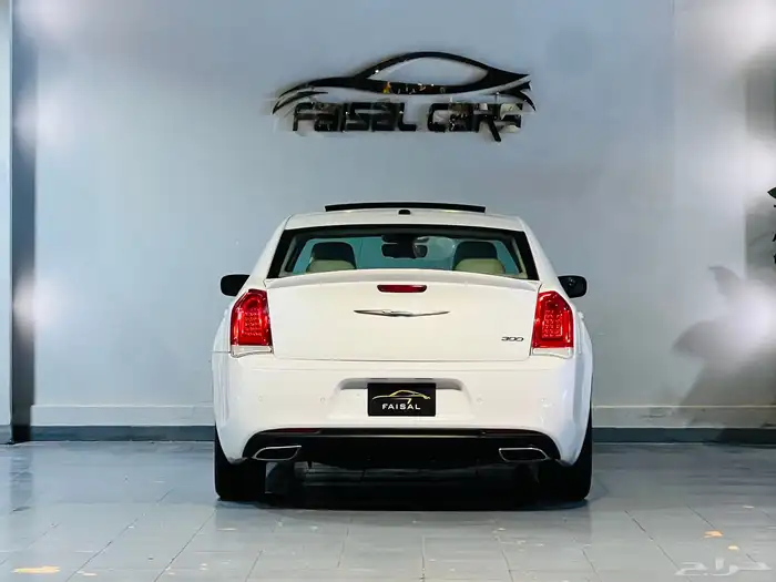 كرايزلر C300 V6 2015 3