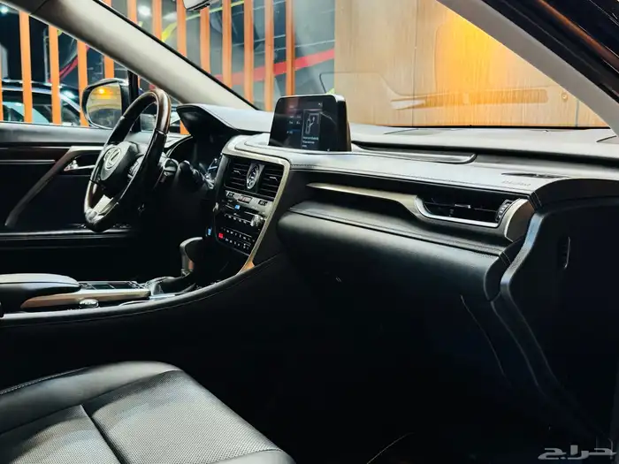 لكزس 2021 RX 350 ( بحاله ممتازه ) 18